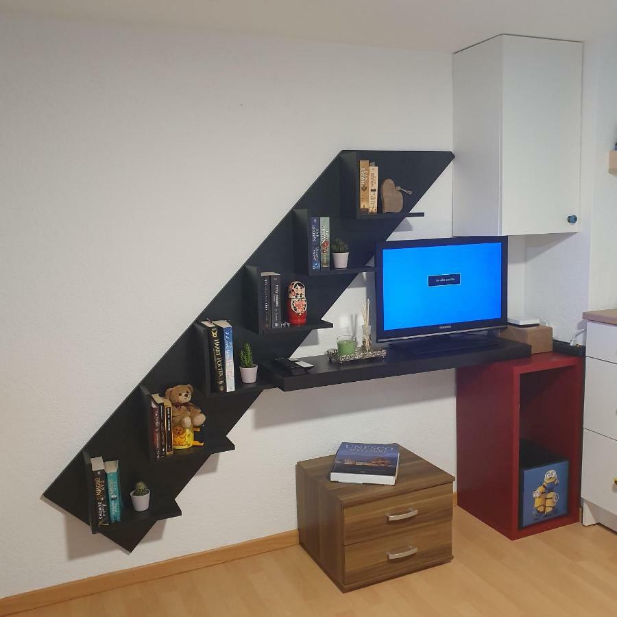Buongustaio1 Zimmer Mit Ensuite T&B Morschach Bagian luar foto